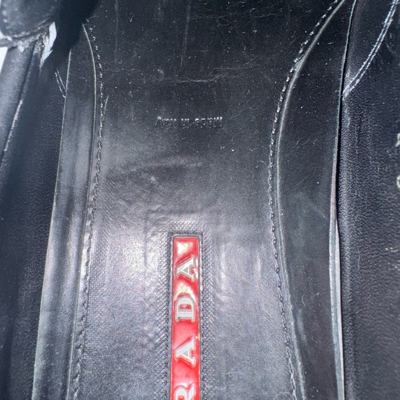 Prada Black loafers size 9 Men's Slip-Ons - Picture 6 of 6